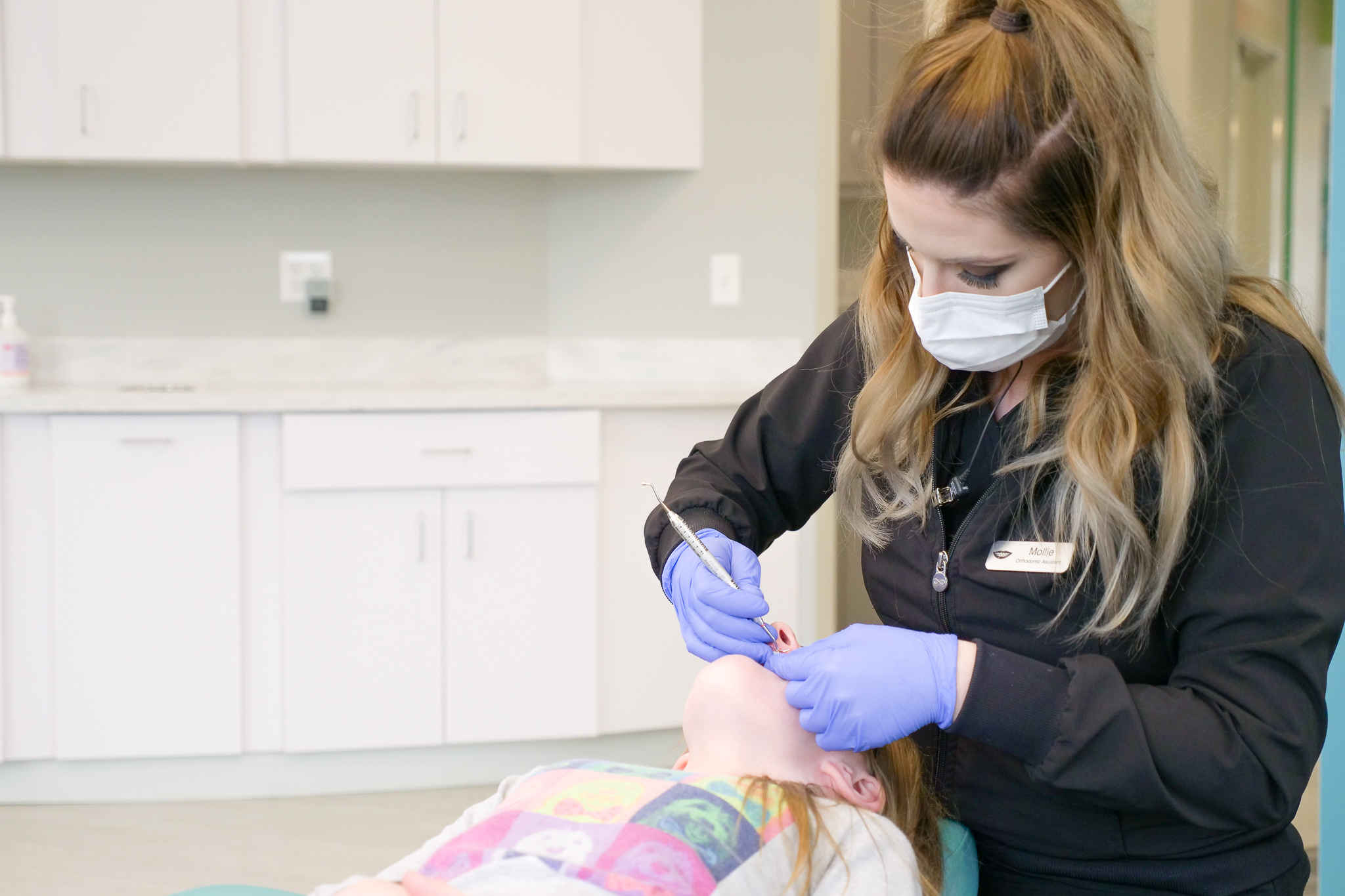 Swan ortho assistant with patient